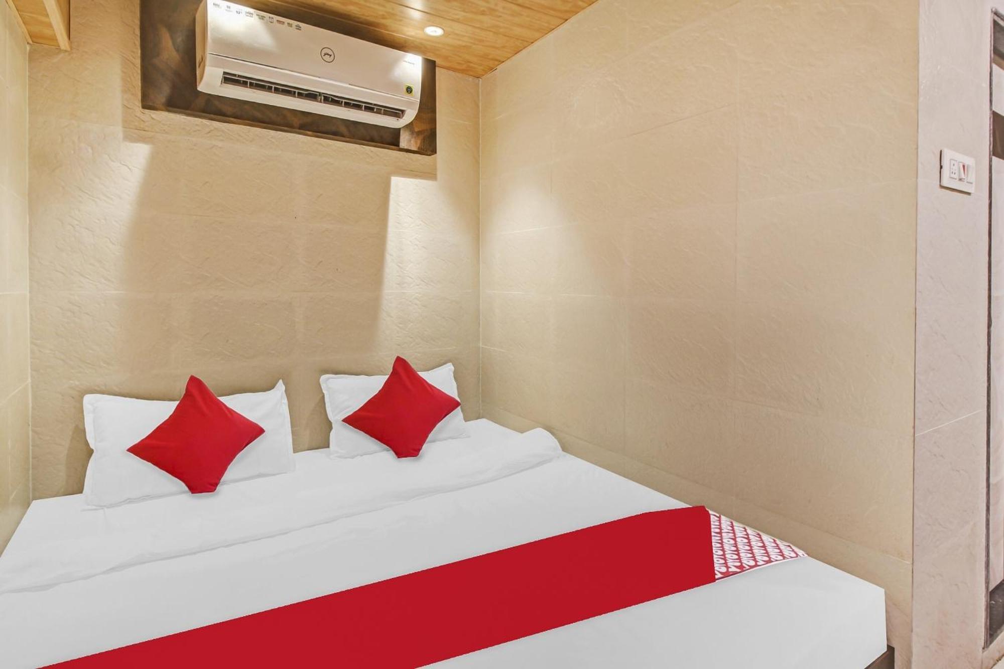 Hotel Ambedkar Кальян Экстерьер фото