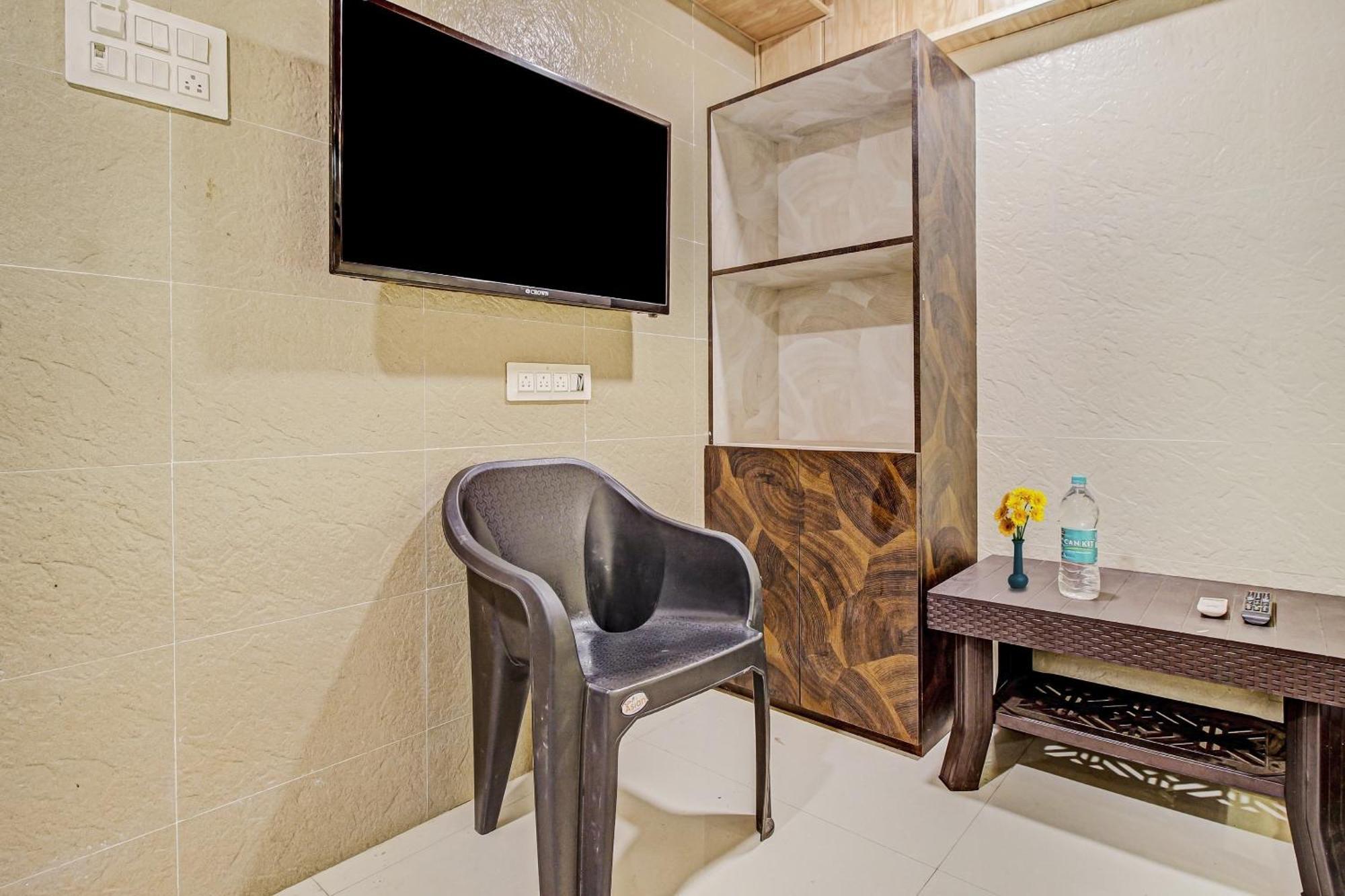 Hotel Ambedkar Кальян Экстерьер фото
