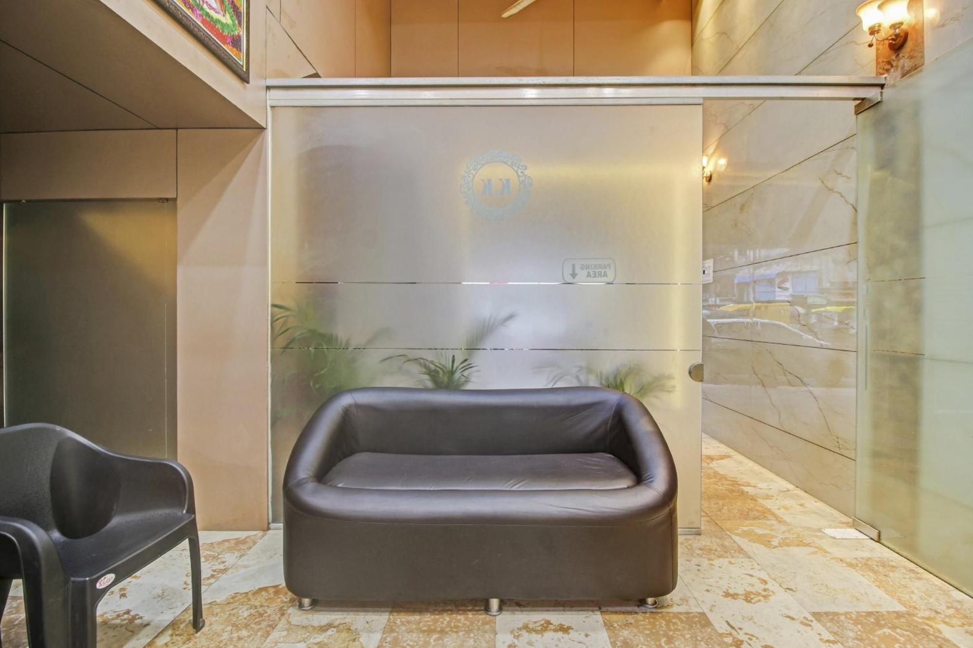 Hotel Ambedkar Кальян Экстерьер фото
