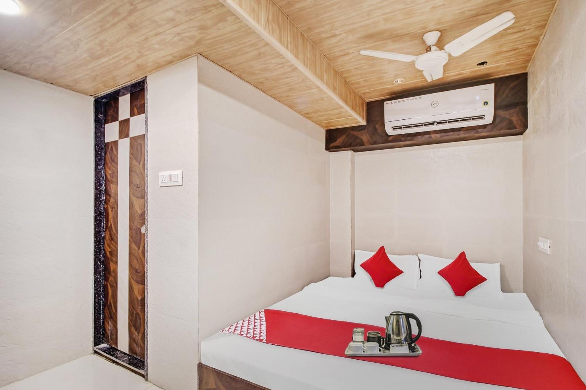 Hotel Ambedkar Кальян Экстерьер фото