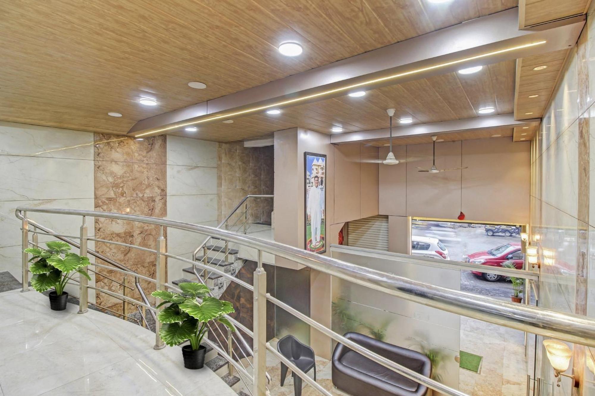 Hotel Ambedkar Кальян Экстерьер фото