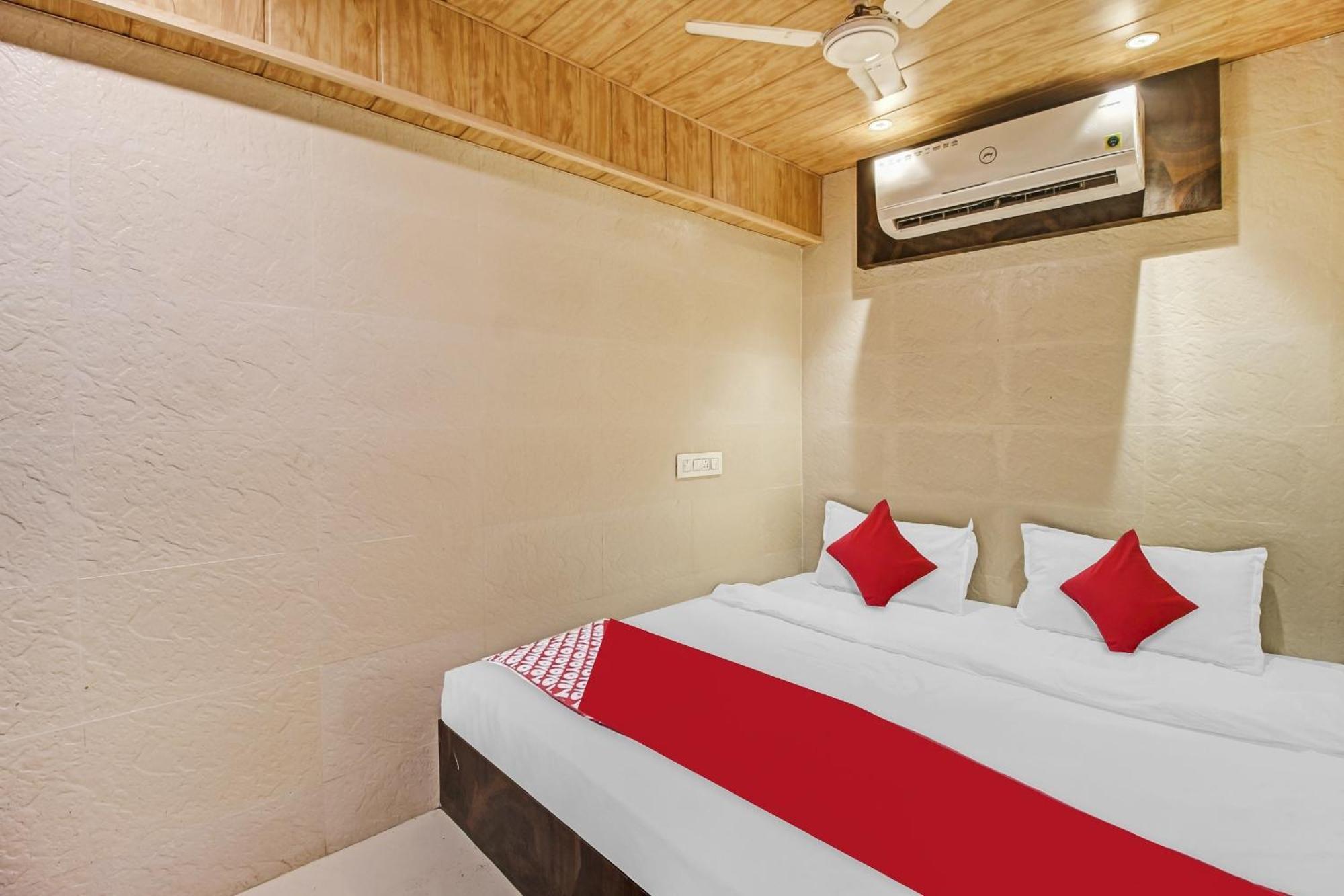 Hotel Ambedkar Кальян Экстерьер фото