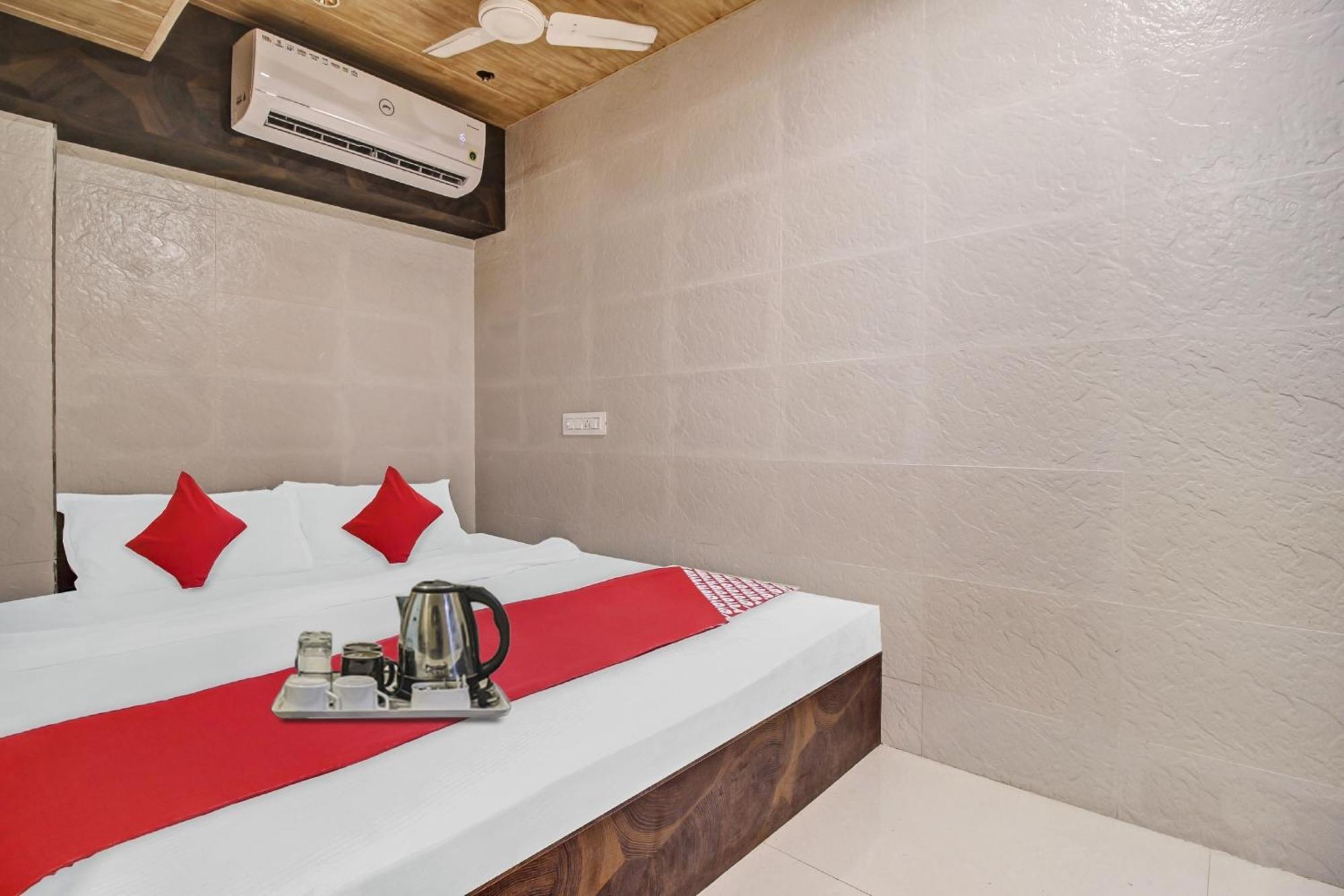 Hotel Ambedkar Кальян Экстерьер фото