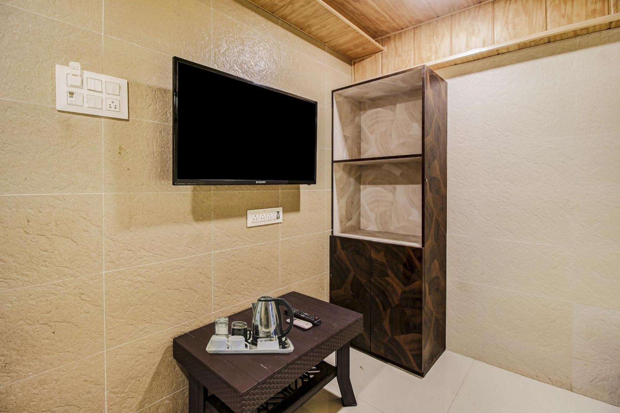 Hotel Ambedkar Кальян Экстерьер фото