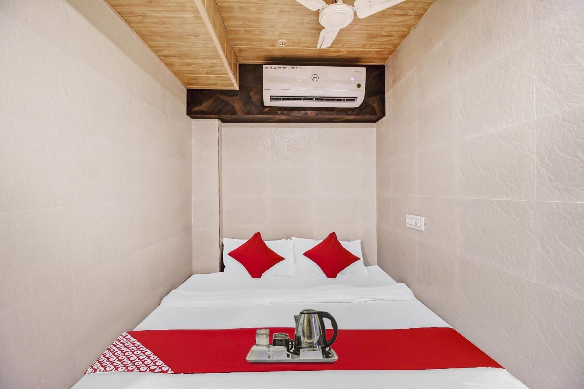 Hotel Ambedkar Кальян Экстерьер фото